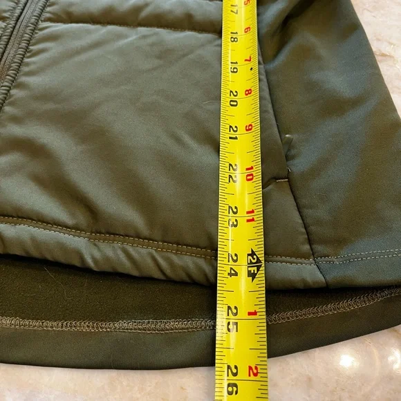 Nike Women’s Running Jacket Medium Moss Green Lightweight Zip Up Activewear - Picture 10 of 15